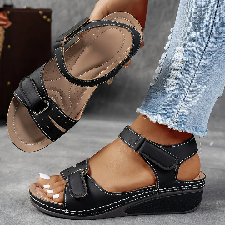 Lina | CHIC & COMFY SUMMER SANDALS