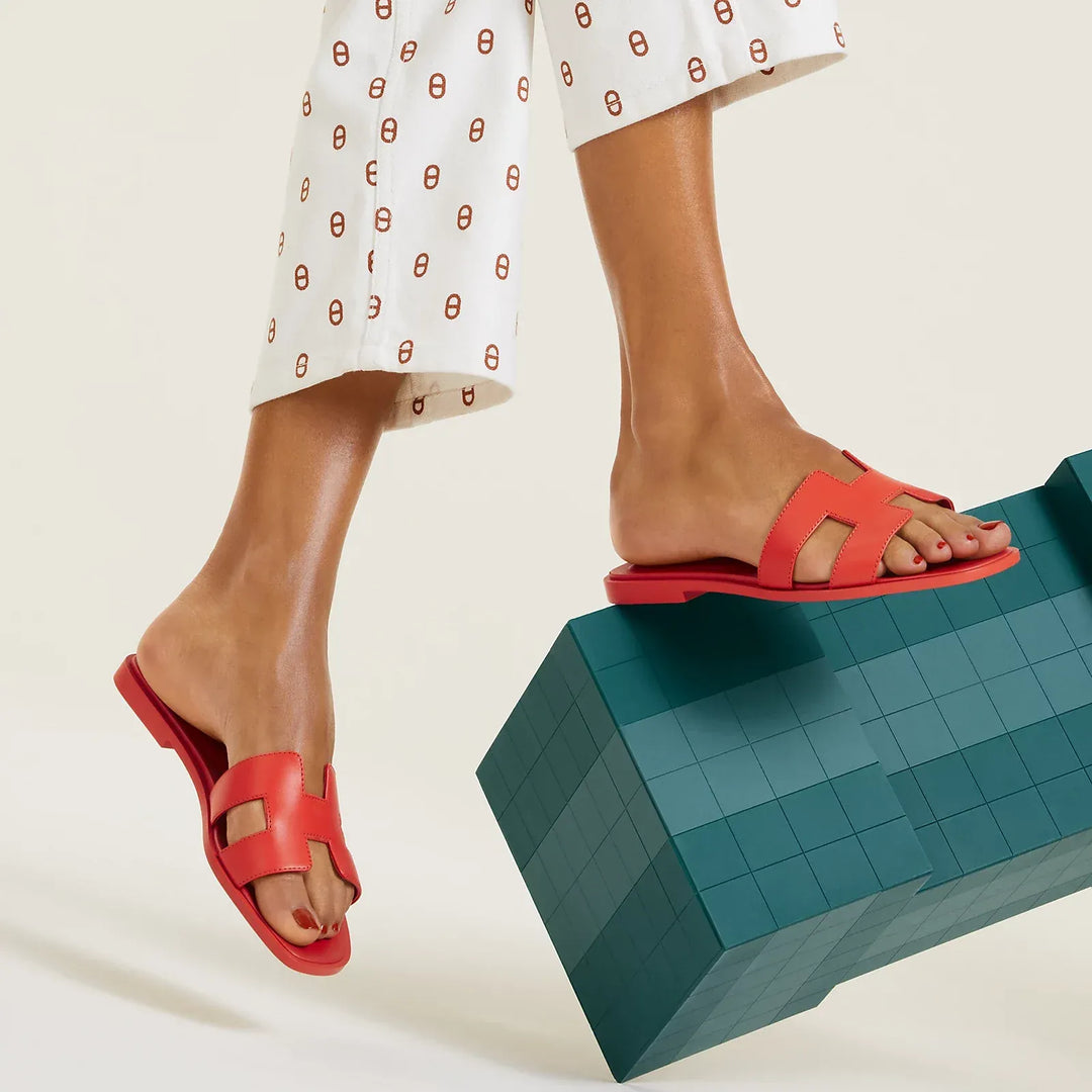 ARIS | Chic and Elegant Sandals