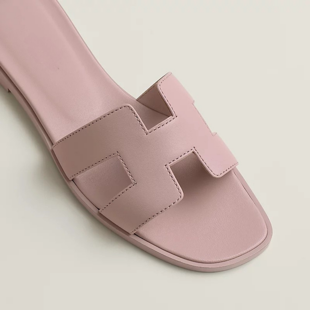 ARIS | Chic and Elegant Sandals