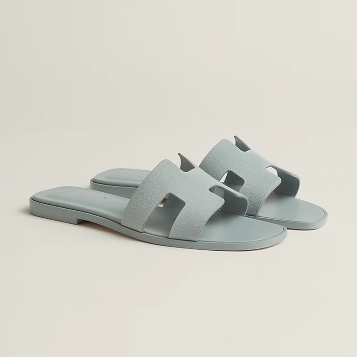 ARIS | Chic and Elegant Sandals