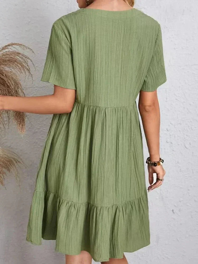 Lenora - Flattering Elegant Dress for a Beautiful Silhouette
