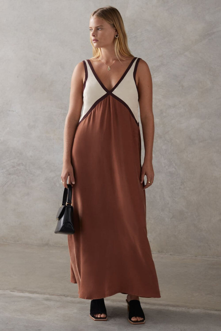 Agate | Midi Dress with V-Neck Suede Effect