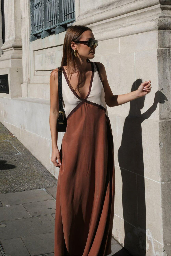 Agate | Midi Dress with V-Neck Suede Effect