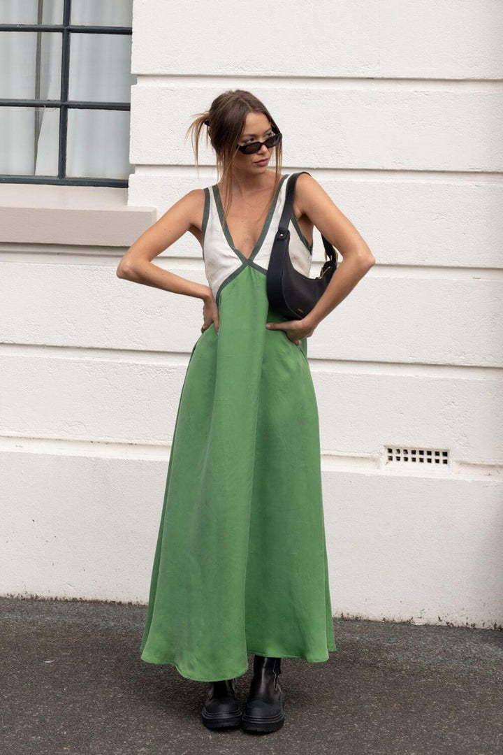 Agate | Midi Dress with V-Neck Suede Effect